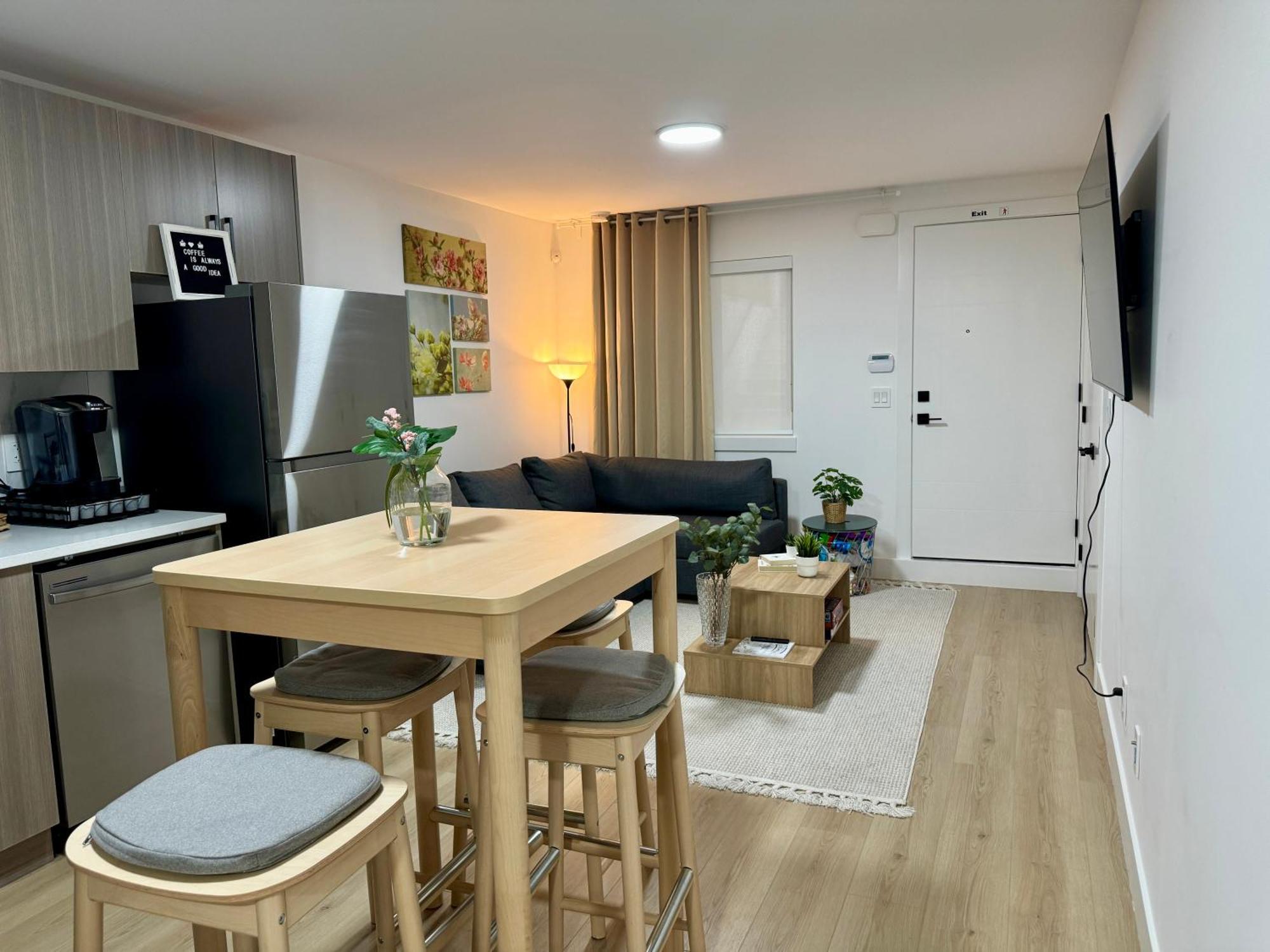 The Sunset Haven- Cozy 2Br Basement Suite Near White Rock Surrey Eksteriør billede