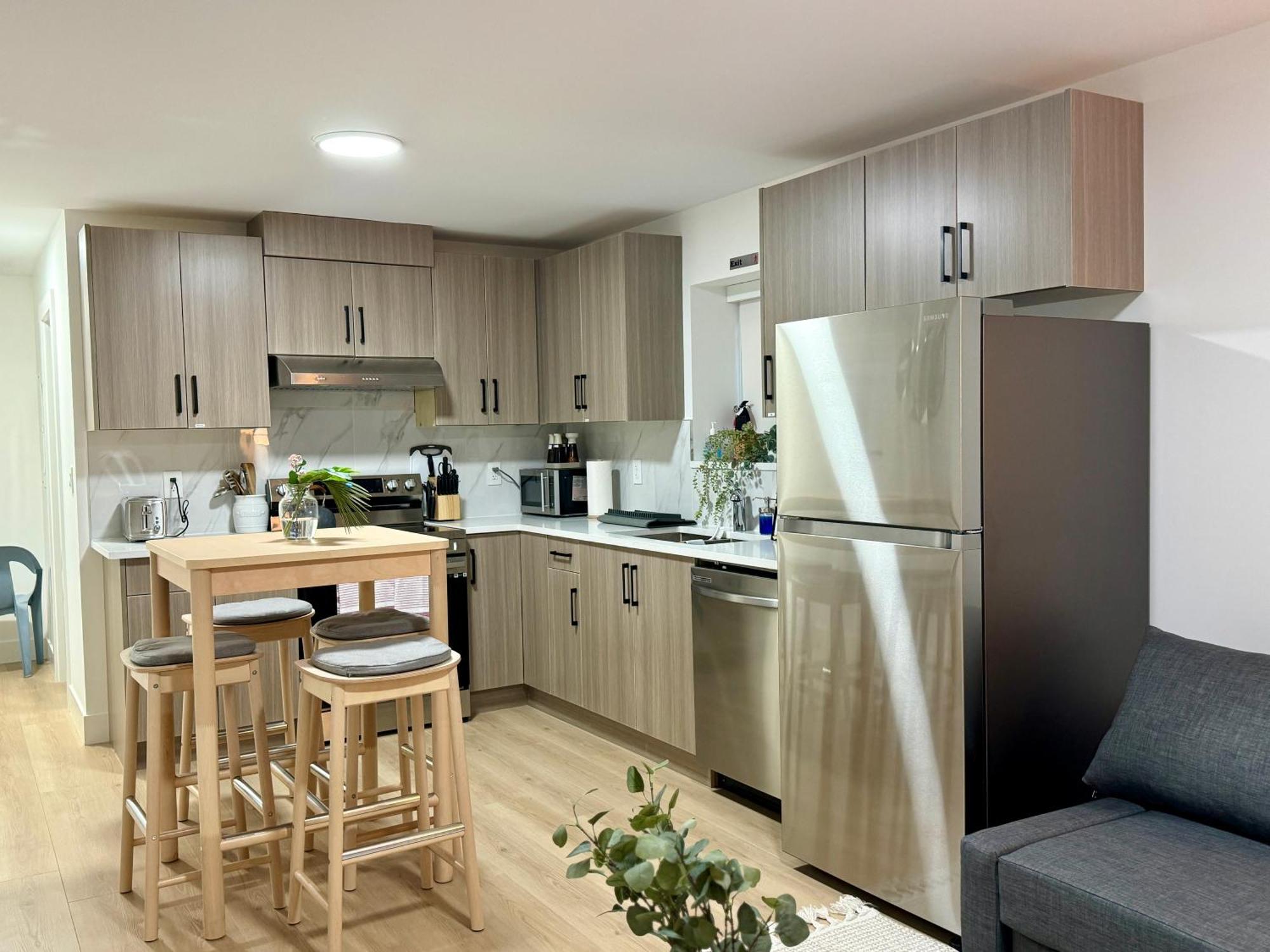 The Sunset Haven- Cozy 2Br Basement Suite Near White Rock Surrey Eksteriør billede