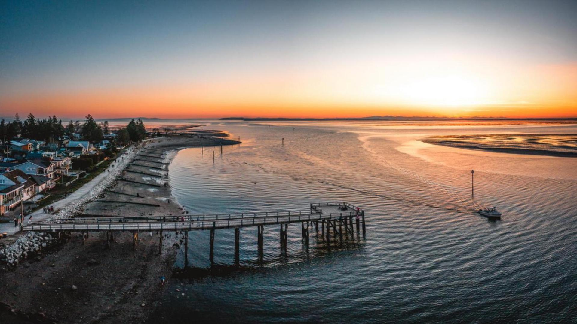 The Sunset Haven- Cozy 2Br Basement Suite Near White Rock Surrey Eksteriør billede